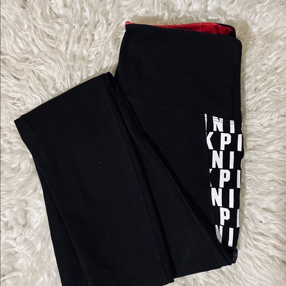 ⛔️❌SOLD❌⛔️VS PINK SET Bra L & Matching Leggings M - Picture 8 of 10